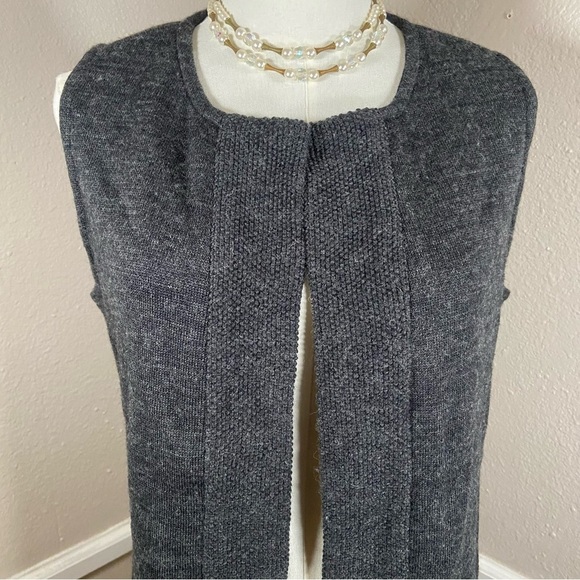Tahari Merino Wool Open Front Knit Sweater Vest Gray Size Small - Picture 2 of 10